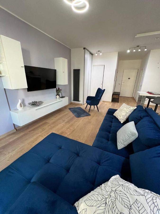 Apartment Luxury 23 *