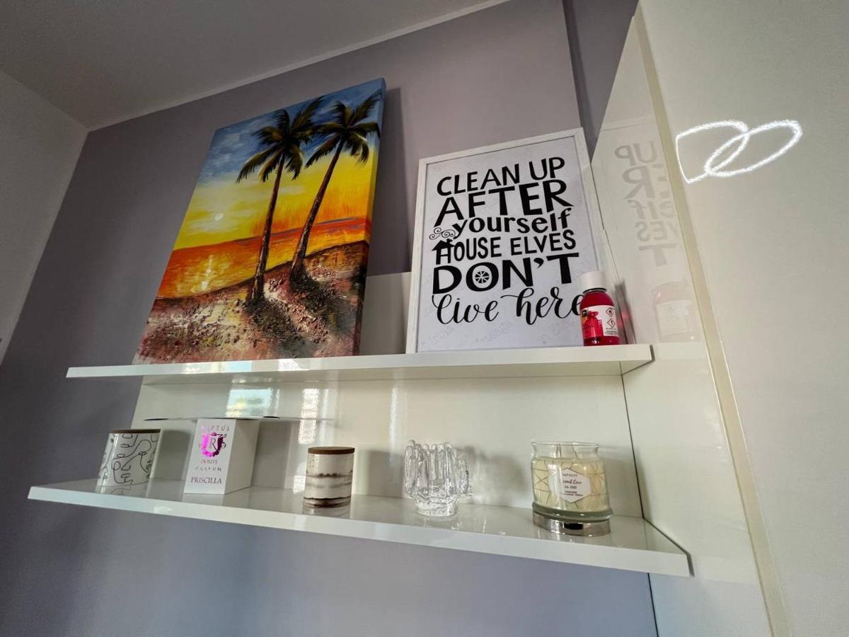 Luxury 23 * Naples