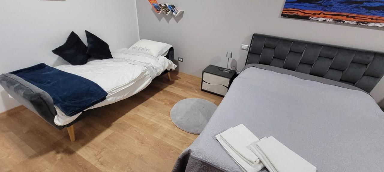 Luxury 23 Apartment